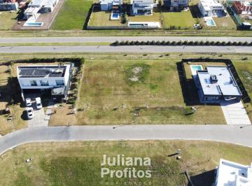 Terreno · 654m² · Terreno en Venta Barrio Sebastian Gaboto
