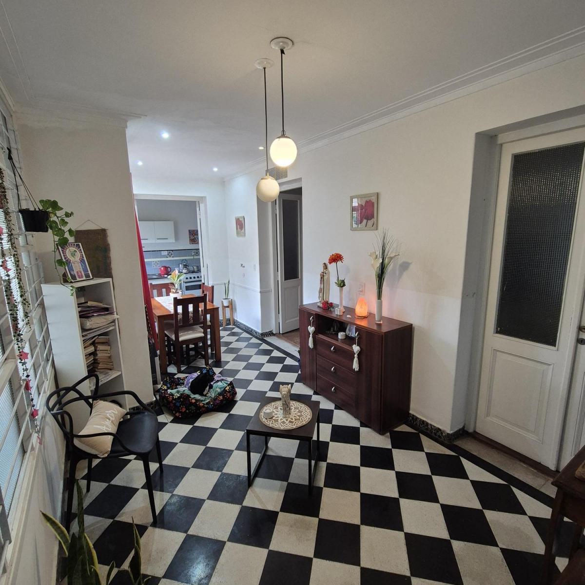 Departamento en P.H. 2 amb, 45m² en calle Jujuy — Impecable estado