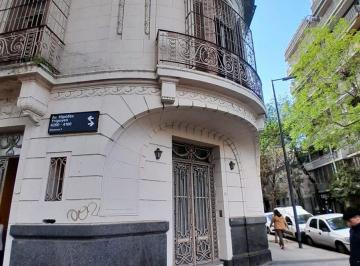 Casa · 319m² · 8 Ambientes · 3 Cocheras · Venta Terreno Almagro