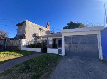 Casa de 4 ambientes, Paraná · Amplia Casa en Venta en San Agustin!