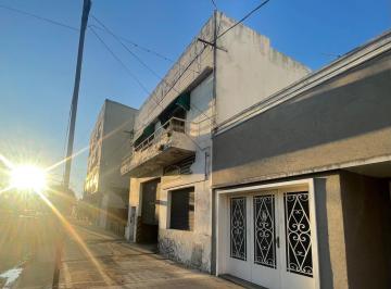 Bodega-Galpón de 2 ambientes, La Plata · 23 E/ 43 y 44 Galpon Comercial + Dpto de un Dormi en PH en Venta, La Plata.