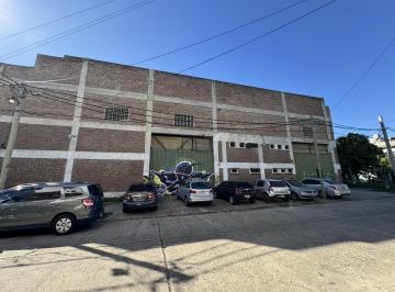 Bodega-Galpón · 1735m² · Galpón en Venta en Caseros