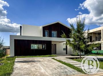 Casa de 4 ambientes, Escobar · Bustamante Prop El Naudir 12273 Casa Venta Escobar