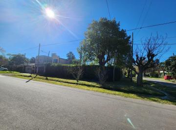 Casa · 80m² · 3 Ambientes · Lote y Casa en Venta Ubicado en City Bell, La Plata, G. B. a. Zona Sur