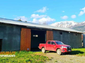 Bodega-Galpón · 220m² · 2 Ambientes · Galpón en Alquiler en El Bolson