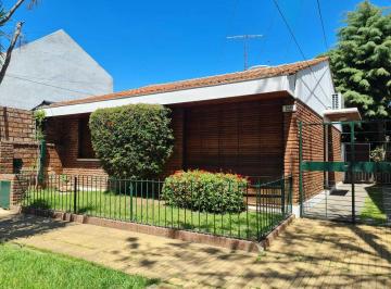 PH · 58m² · 2 Ambientes · 1 Cochera · PH en Alquiler en Martínez, San Isidro, G. B. a. Zona Norte