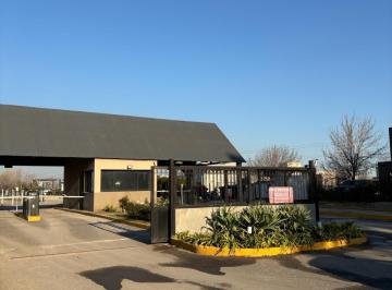 Terreno · 857m² · Venta Terreno 857 m² Al Agua en Cc Manuel Belgrano