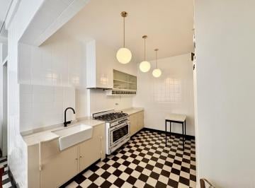 Departamento · 250m² · 6 Ambientes · Departamento en Venta 4 Dorm.