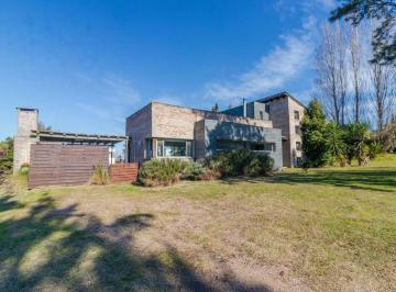 Casa · 140m² · 4 Ambientes · Alquiler Casa en Altos de La Tahona