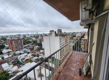 Departamento · 66m² · 4 Ambientes · Departamento 2 Dorm. y Comodín, Balcón, Echesortu