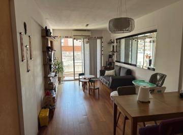 Departamento · 88m² · 4 Ambientes · 1 Cochera · Venta - 4 Amb Luminoso y Amplio - Caballito