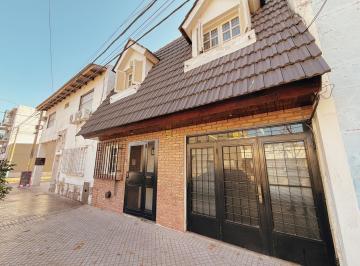 Casa · 118m² · 4 Ambientes · 1 Cochera · Urquiza 4436 - Casa de 2 Dorm. con Cochera y Patio con Parrilla en Venta - Ludueña, Rosario