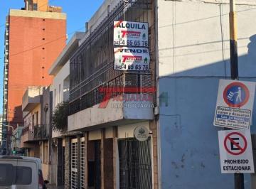 Casa · 262m² · 3 Dormitorios · 1 Cochera · Importante Propiedad a La Venta en El Centro de La Ciudad.