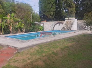 Casa · 160m² · 2 Dormitorios · Venta de Casa Ubicada en Blas Parera Zona Toma Vieja.
