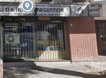 Local comercial · 70m² · 1 Ambiente · Venta Local Amplia Vidriera Av Directorio Flores/floresta