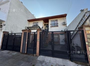PH · 80m² · 4 Ambientes · Venta 4 Ambientes PH Sin Expensas Monte Castro