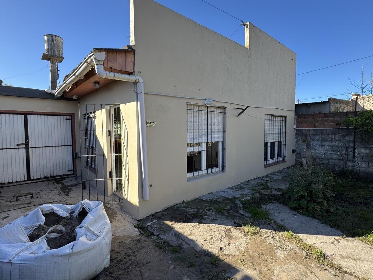 Casa 4 amb, 120m² con cochera y jardín — Bosque Grande