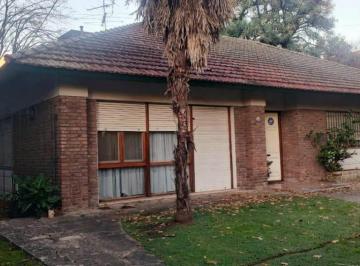 Casa , Esteban Echeverría · Chalet en Venta
