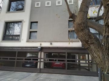 Frente edificio · Dueño Alquila Duplex a Dos Cuadras Parque Central