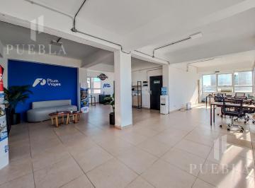 Oficina comercial · 135m² · 3 Ambientes · Excelente Oportunidad de Inversion en El Corazon del Centro Comercial de Caseros, Tres de Febrero