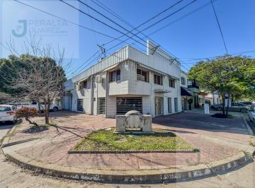 Oficina comercial · 395m² · 8 Ambientes · 2 Cocheras · Local Comercial con Oficinas y Deposito en Venta. Unico!