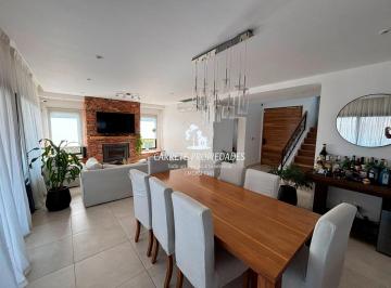 Casa de 6 ambientes, Pilar · Casa en Venta 4 Cuartos, Escritorio y Pileta. Lote a Reserva. Santa Elena. Pilar