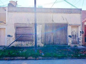 RUR-RRU-156_2 · Venta de Lote de 303 m² en Excelente Zona de Lanus Oeste!