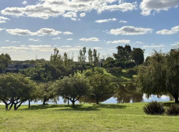 Terreno · 1742m² · Venta Terreno Al Agua en Barrio Cerrado Chacras de La Reserva - Campana