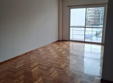 Departamento de 2 ambientes, Parque Centenario · Departamento de 3 Ambientes Contrafrente con Balcon Cochera