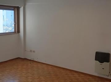 Living / Comedor · Muy Buen Dpto en Caballito a Mtrs de Av Avellaneda