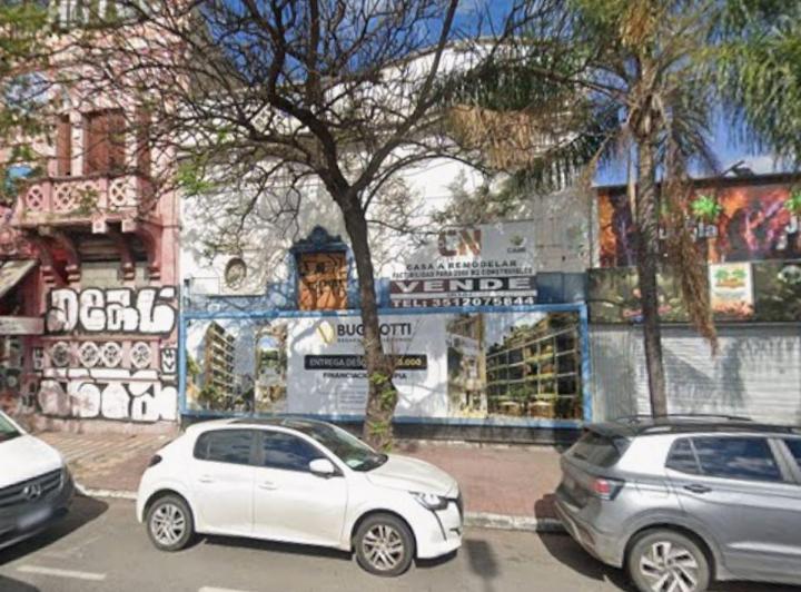 Terreno · 226m²