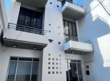 Departamento de 1 ambiente, Lanús · Venta. Espectacular Depto. 2 Amb en Duplex. Impecable!