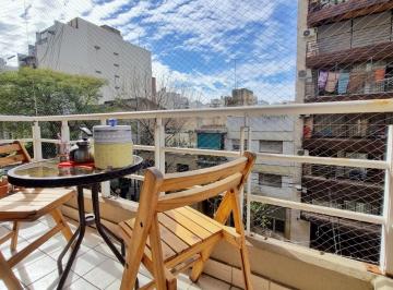 Departamento de 3 ambientes, Recoleta · Alquiler Temporario en Recoleta. 3 Ambientes. Balcón. Amenities. Hasta 4 Pax.