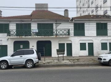 Casa · 946m² · 3 Ambientes · 8 Cocheras · Ideal Para Inversor! Complejo de Departamentos Frente Al Mar