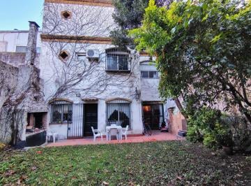 Casa · 170m² · 6 Ambientes · 1 Cochera · Espacio Coworking en Saavedra