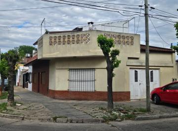 Casa de 4 ambientes, Tres de Febrero · Excelente Propiedad en Alquiler
