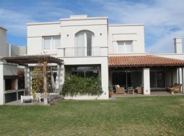 Casa de 10 ambientes, Luján de Cuyo · Casa en Alquiler en Luján de Cuyo