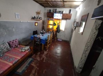 Casa · 97m² · 2 Ambientes · 1 Cochera · Venta Casa 2 Amb Llavallol Apto Crédito