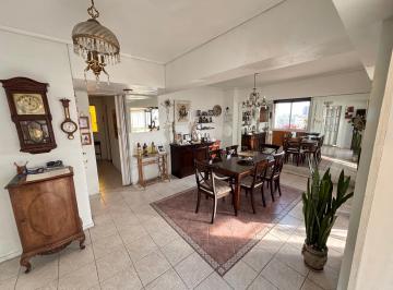 Departamento de 4 ambientes, Flores · Piso con Terraza Soñada y Parrilla en Esquina | 4 Amb. C/dep. en Flores