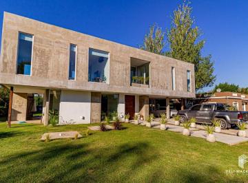 Casa de 5 ambientes, Pilar · Casa de Diseño en Venta en Haras del Sol – Pilar