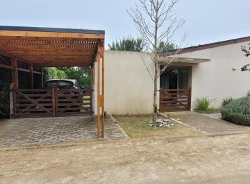 Casa · 80m² · 1 Dormitorio · 1 Cochera · Vendo Casa en La Costa, Tomo Depto en Permuta! Caba!