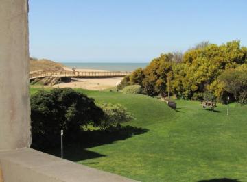 Departamento · 120m² · 4 Ambientes · 1 Cochera · Amplio Departamento en Carilo con Vista Al Mar