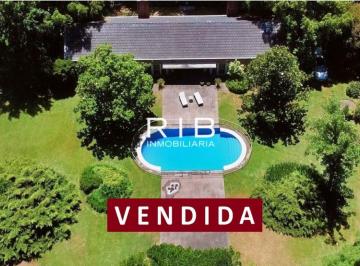 Casa de 4 ambientes, Pilar · Propiedad Moderna Sobre 2500 m² - Acepta Financiación o Permuta por Menor Valor