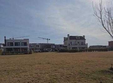 Terreno · 530m² · Terreno Lote en Venta en Carpinchos, Nordelta, Tigre