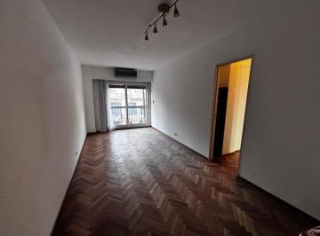 Departamento de 4 ambientes, Colegiales · 4 Ambientes Balcon Corrido - Oportunidad!