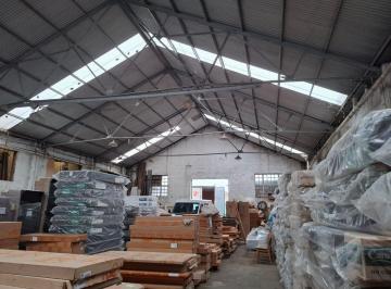 Bodega-Galpón · 750m² · Alquiler Galpón Todo en Planta - Lanús Este