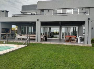Casa · 318m² · 6 Ambientes · 2 Cocheras · Espectacular Casa en Marinas, Puertos, Escobar!