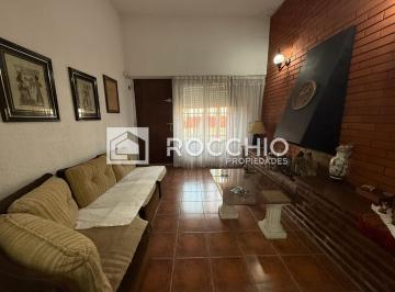 Casa · 142m² · 4 Ambientes · 4 Cocheras · Casa en Venta 4 Ambientes Villa Maipu