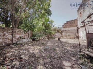 Terreno · 120m² · 4 Ambientes · Bajó de Precio! Lote de Terreno de 8,60x34,28 Zonificación Usab 0 Villa Pueyrredón