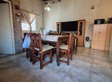 Casa · 84m² · 2 Ambientes · Venta de Casa 5 Amb Villa Madero Ciudad Madero